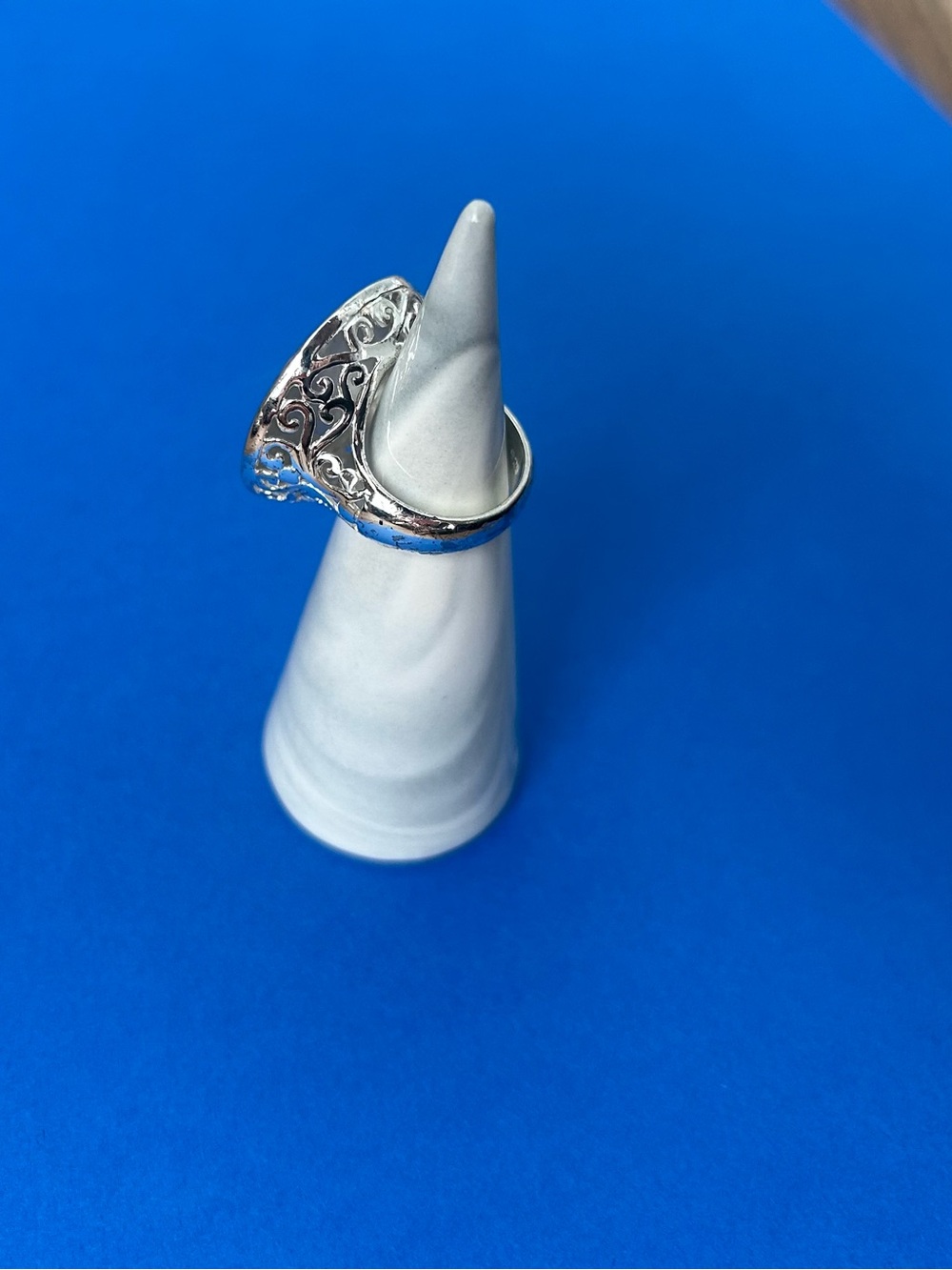 Large Hammered Disc & Intricate Filigree Sterling Silver Statement Ring Size 4.5